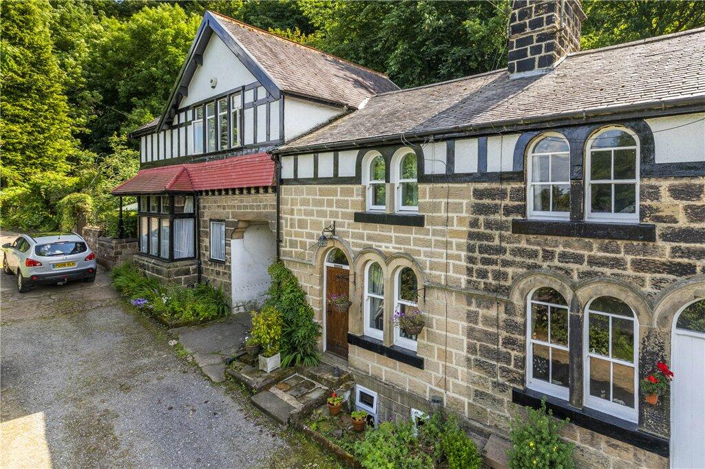 2 bedroom terraced house for sale in Sandy Lobby, Pool in Wharfedale, Otley, West Yorkshire, LS21