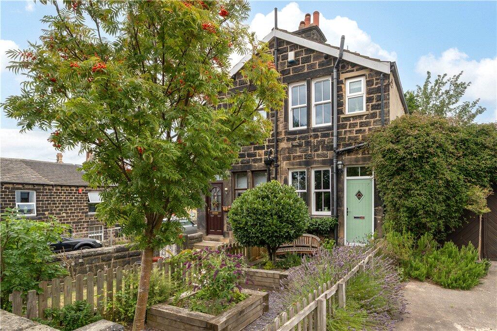 Main image of property: South View Terrace, Yeadon, Leeds, West Yorkshire, LS19