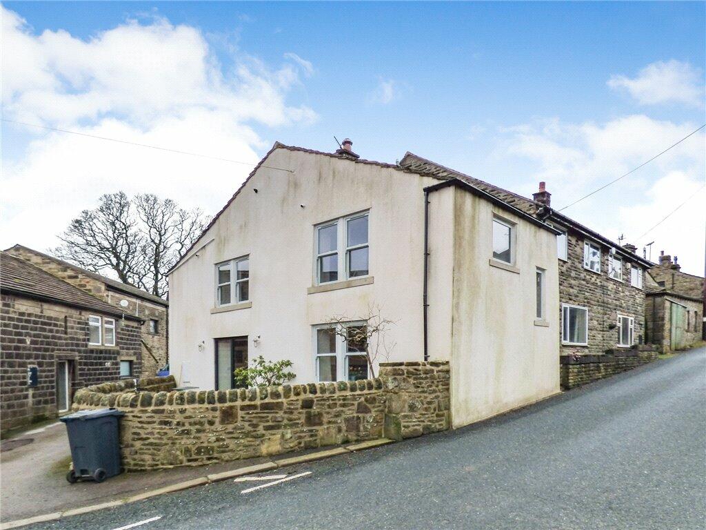 3 bedroom detached house for sale in Stanbury, Keighley, West Yorkshire