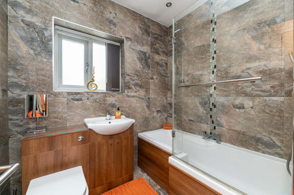 Additional property image - Pasture Avenue, Oakworth, Keighley, West Yorkshire, BD22