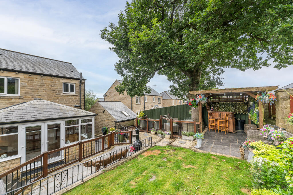 Additional property image - Pasture Avenue, Oakworth, Keighley, West Yorkshire, BD22