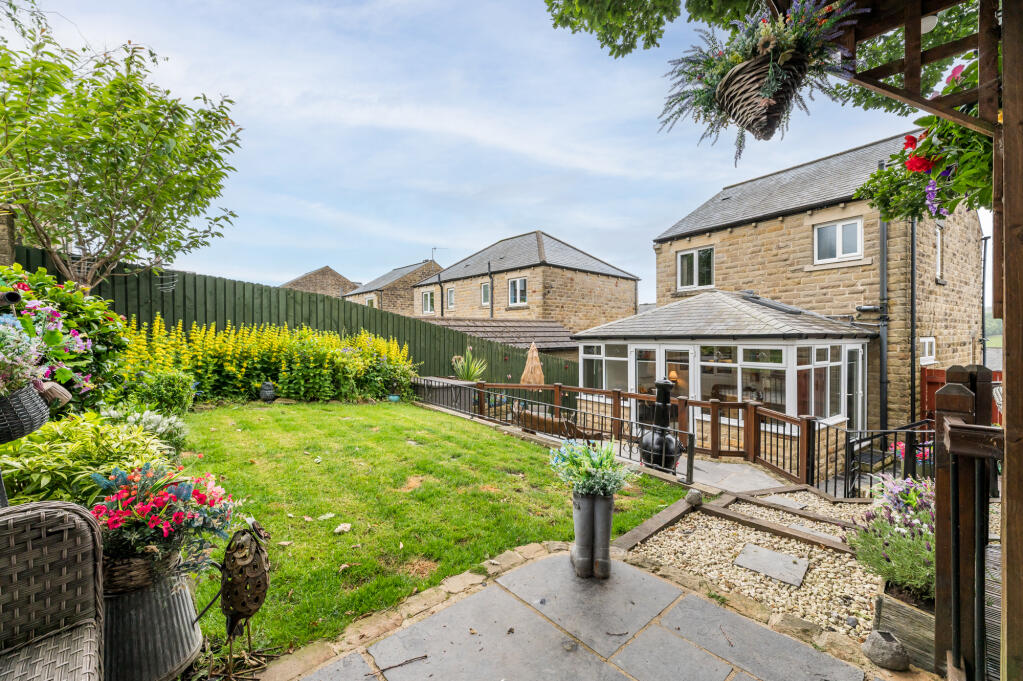 Additional property image - Pasture Avenue, Oakworth, Keighley, West Yorkshire, BD22