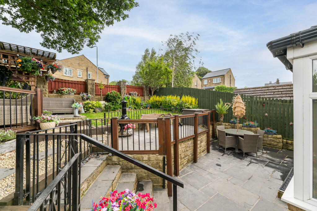 Additional property image - Pasture Avenue, Oakworth, Keighley, West Yorkshire, BD22