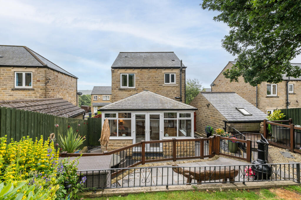 Additional property image - Pasture Avenue, Oakworth, Keighley, West Yorkshire, BD22