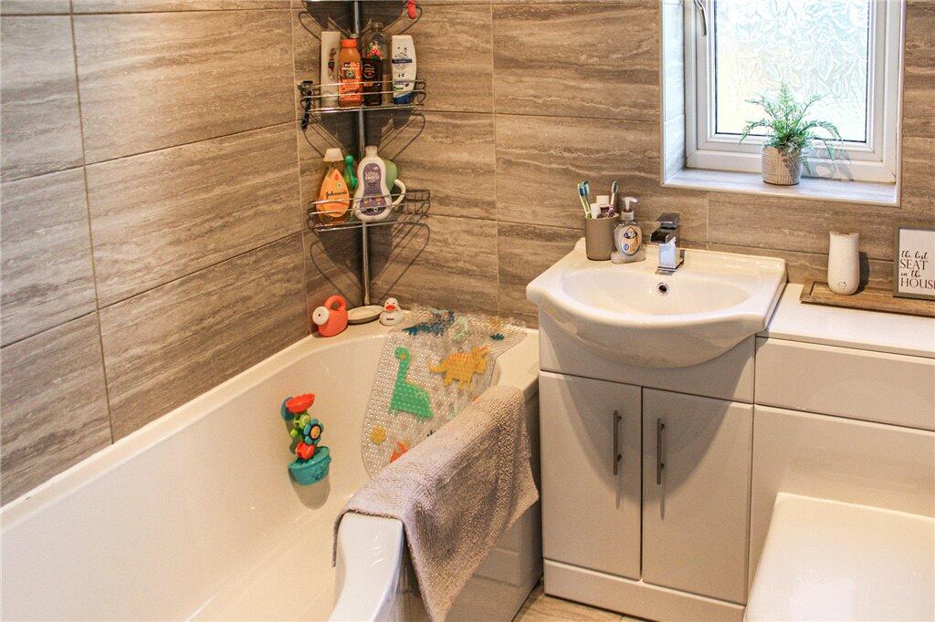 Additional property image - Pasture Avenue, Oakworth, Keighley, West Yorkshire, BD22