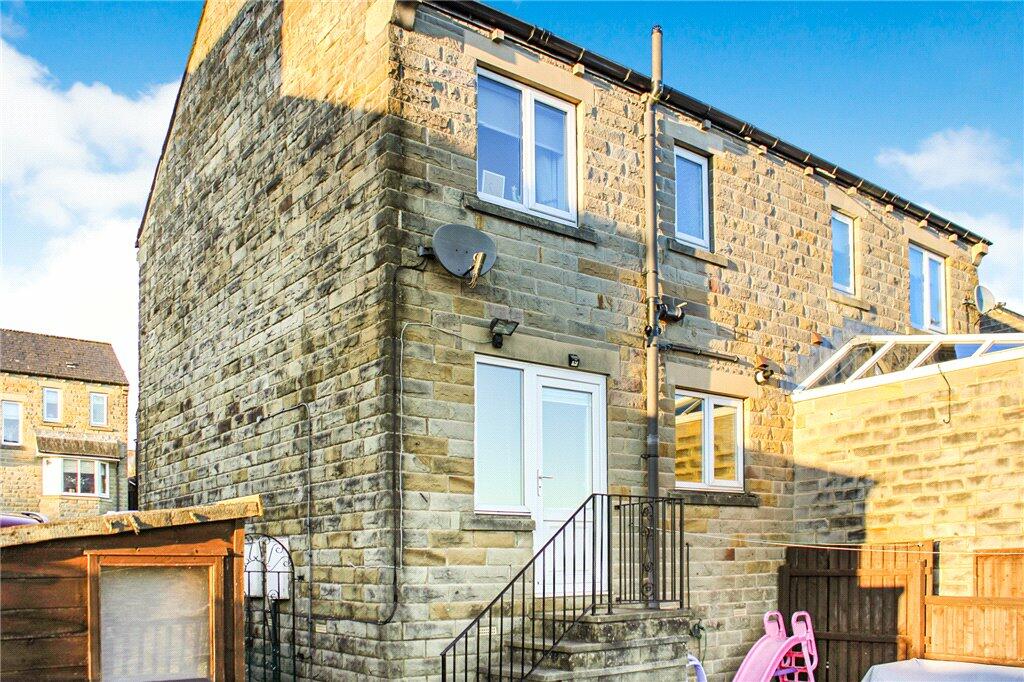 Additional property image - Pasture Avenue, Oakworth, Keighley, West Yorkshire, BD22