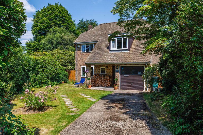 Main image of property: Sandown Close, Tunbridge Wells, TN2 4RL