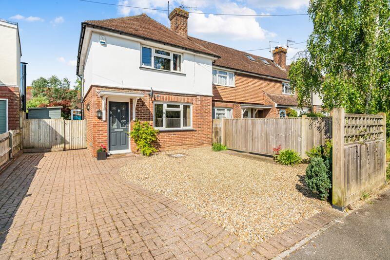 2 bedroom semidetached house for sale in Church Road, Hildenborough