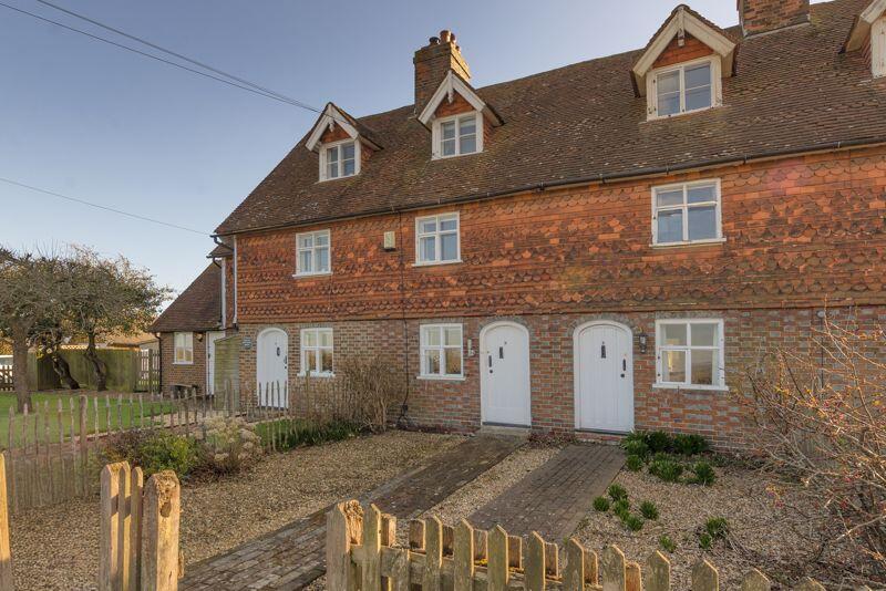 Main image of property: Crockhurst Street, Tonbridge, TN11 0NY