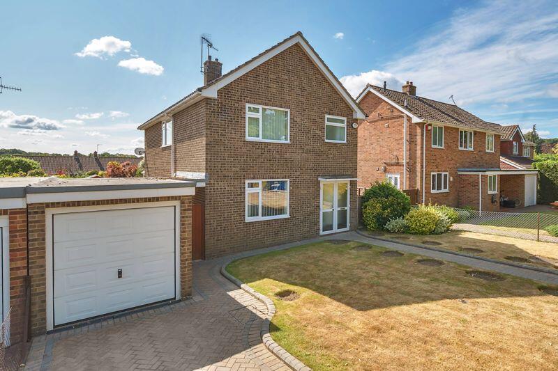 Main image of property: Rowan Shaw, Tonbridge, TN10 3QB