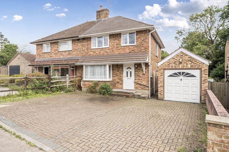 Main image of property: Wyndham Avenue, Leigh, TN11 8RB