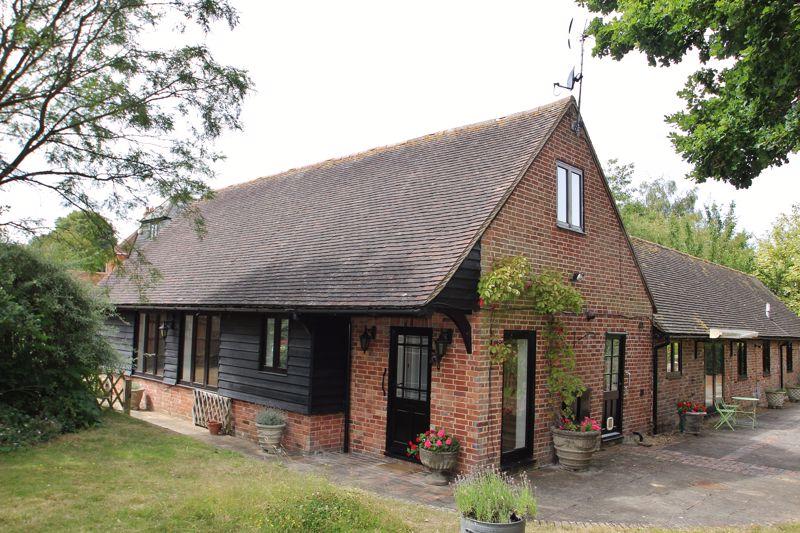 3 bedroom detached house for rent in Postern Lane, Tonbridge, TN11