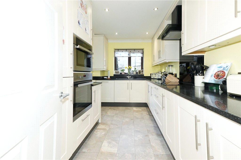 3 bedroom semidetached house for sale in Carleton Avenue, Skipton