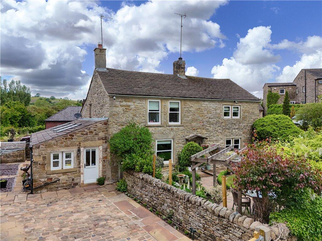 Main image of property: Maypole Square, Salterforth, Barnoldswick, Lancashire, BB18