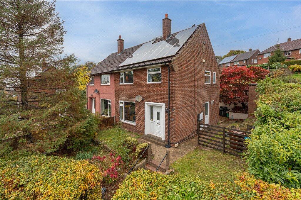 Main image of property: Tinshill Mount, Leeds, West Yorkshire, LS16
