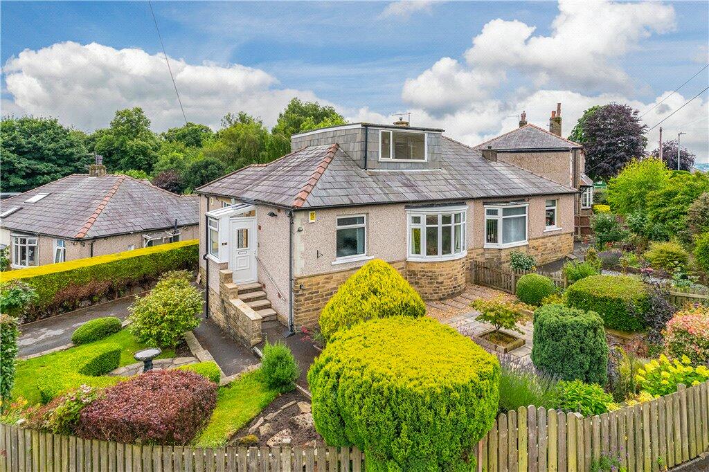 3 bedroom bungalow for sale in Temple Rhydding Drive, Baildon, West Yorkshire, BD17