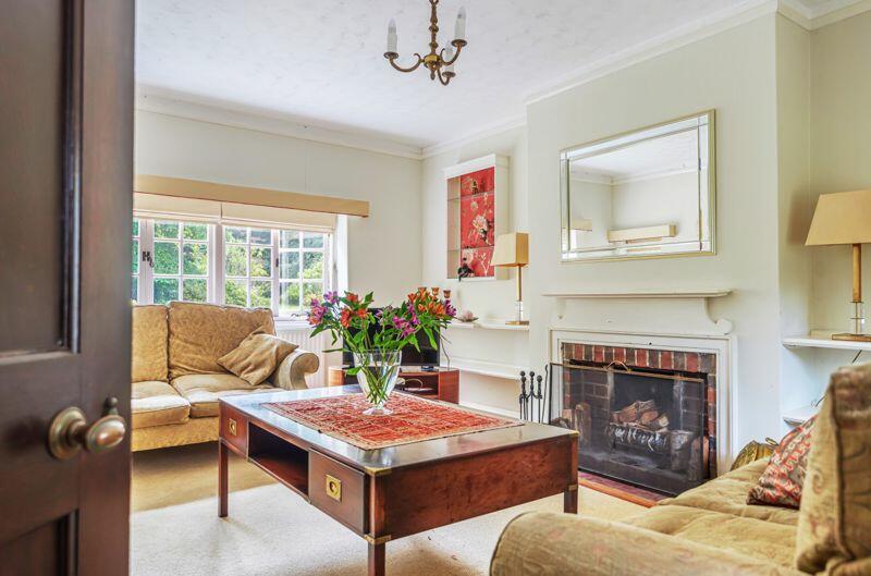 3 bedroom detached house for sale in Tunbridge Wells Road, Mayfield, TN20