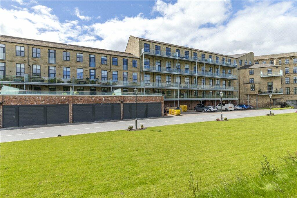 4 bedroom end of terrace house for sale in Greenholme Mills, Iron Row