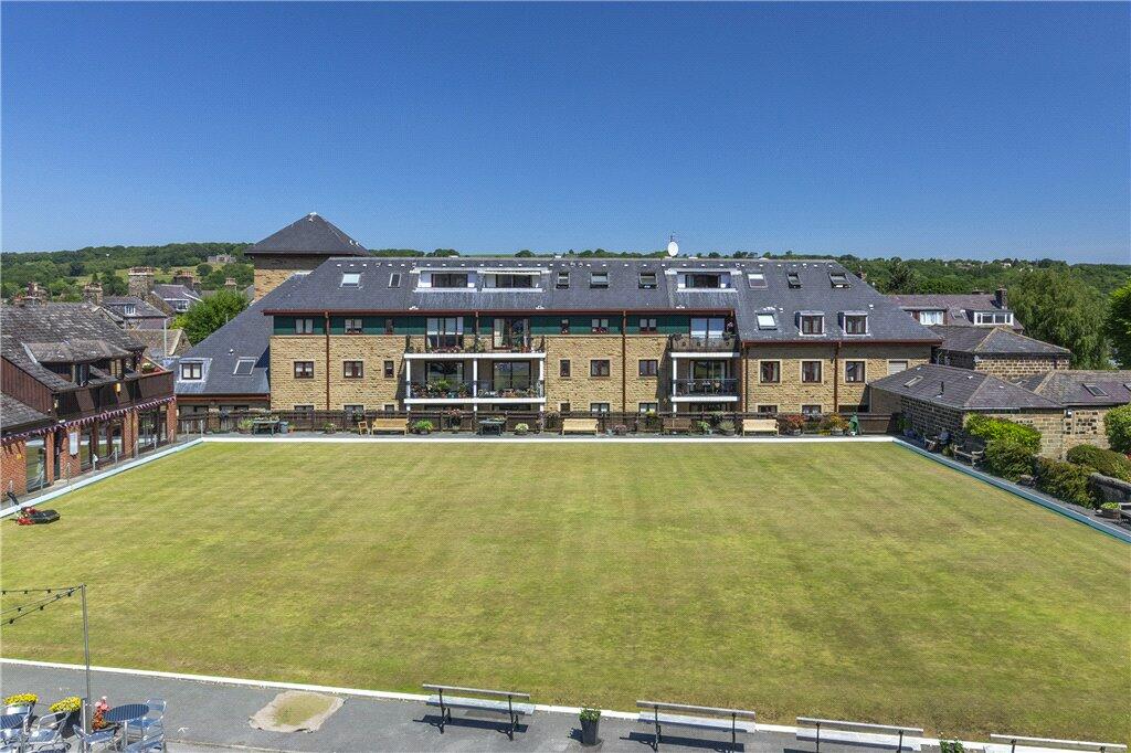 2 bedroom apartment for sale in Skipton Road, Ilkley, West Yorkshire, LS29