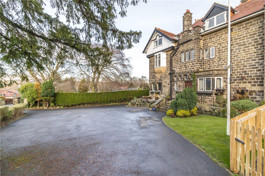 5 bedroom detached house for sale in Victoria Avenue, Ilkley, West
