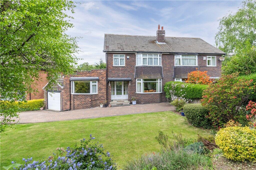 Main image of property: Moseley Wood Gardens, Leeds, West Yorkshire, LS16