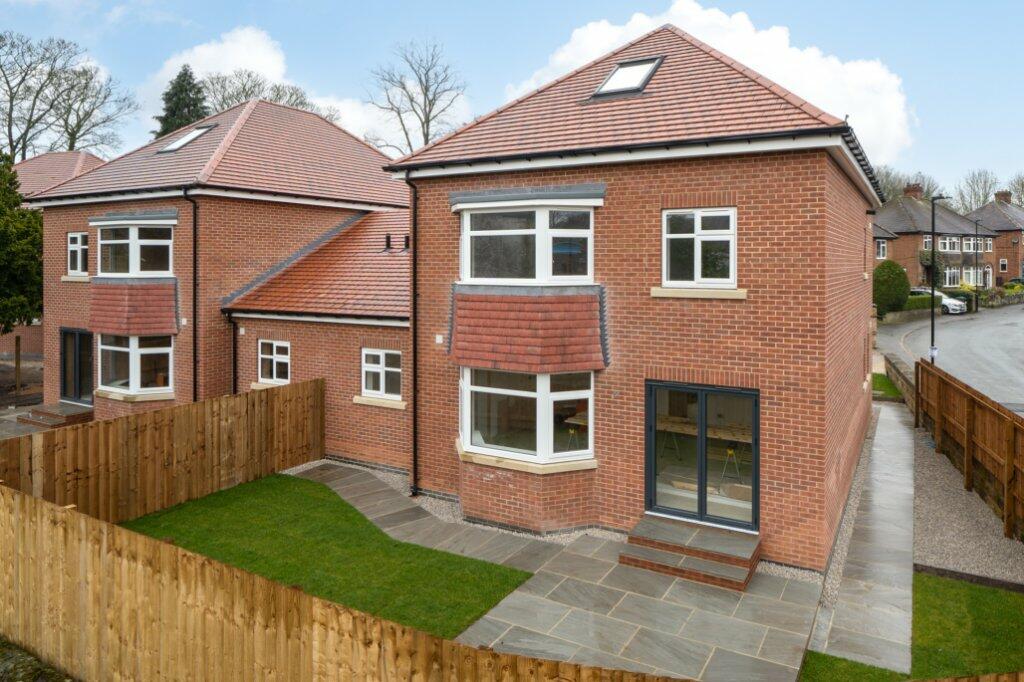 4 bedroom detached house for sale in Tentergate Road, Knaresborough