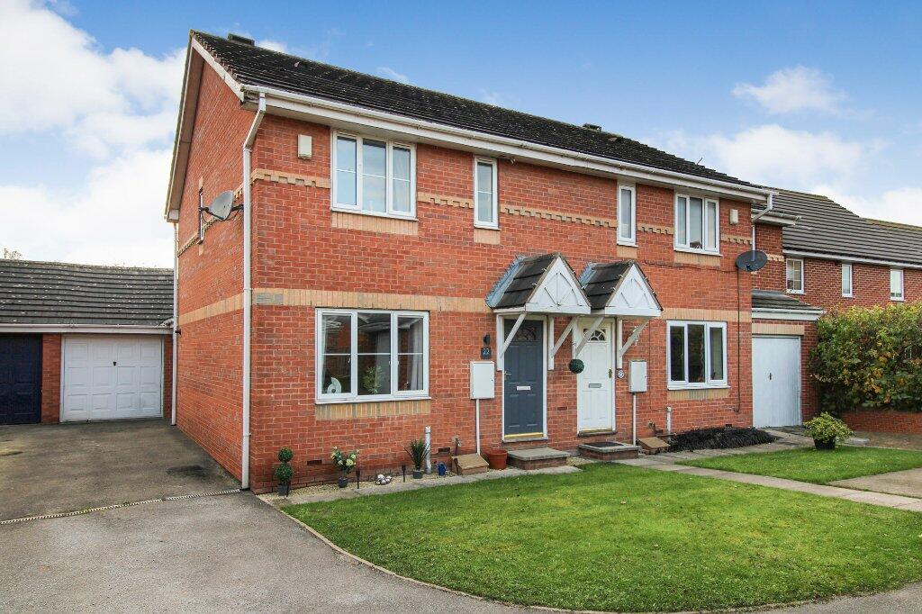 3 bedroom semidetached house for sale in Lawson Avenue, Boroughbridge