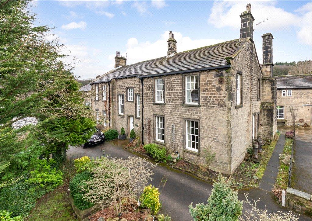4 bedroom house for sale in Bradford Road, Cottingley Bridge, Bingley, BD16