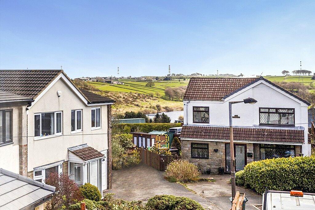 4 bedroom detached house for sale in Foster Park Grove, Denholme, West