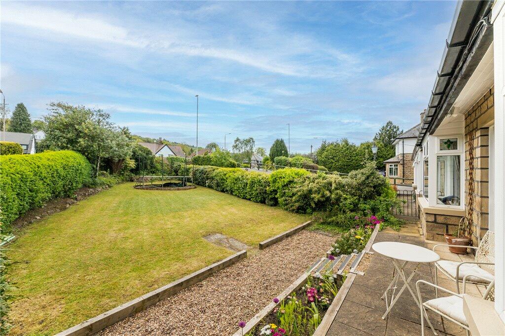 3 bedroom bungalow for sale in Bradford Road, Cottingley Bridge