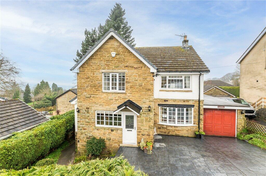 4 bedroom detached house for sale in Woodvale Crescent, Bingley, West