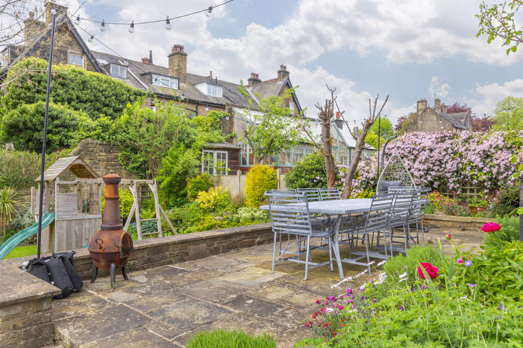 Additional property image - Hall Bank Drive, Bingley, West Yorkshire, BD16