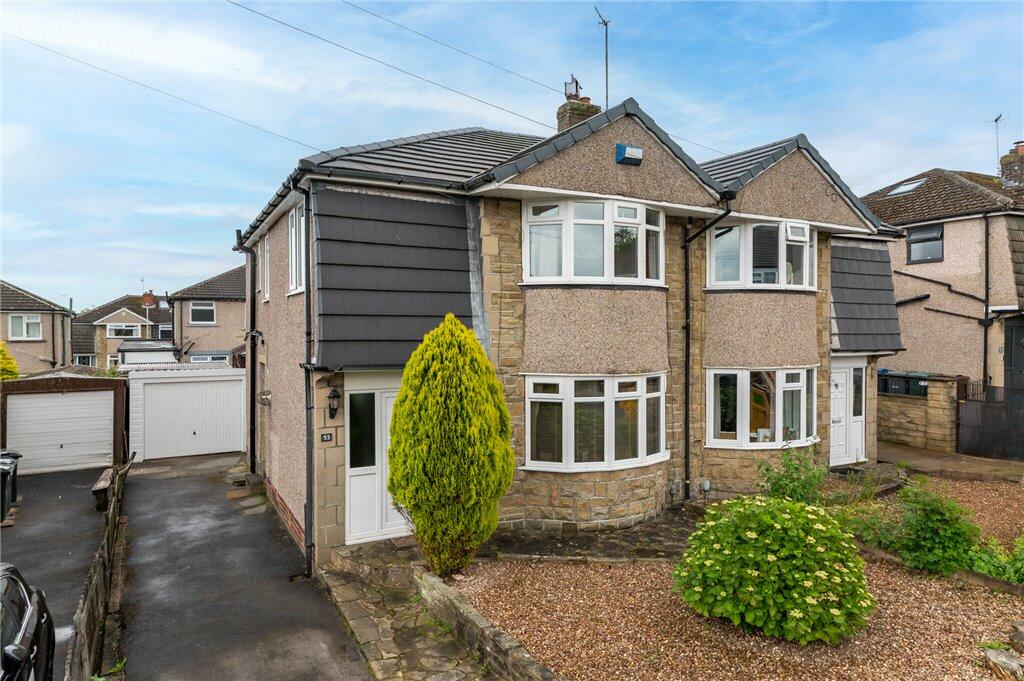 3 bedroom semidetached house for sale in Woodside Crescent, Cottingley