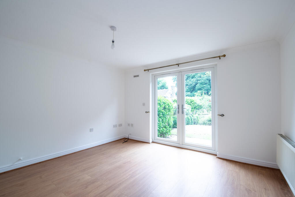 Additional property image - Swan Avenue, Gilstead, Bingley, West Yorkshire, BD16