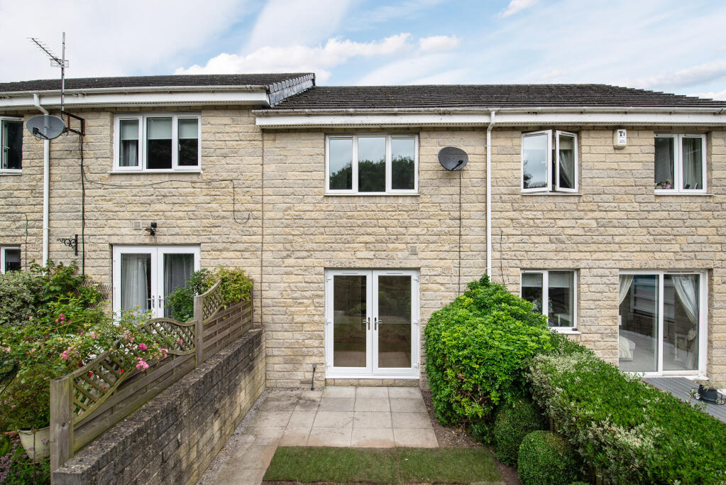 Additional property image - Swan Avenue, Gilstead, Bingley, West Yorkshire, BD16