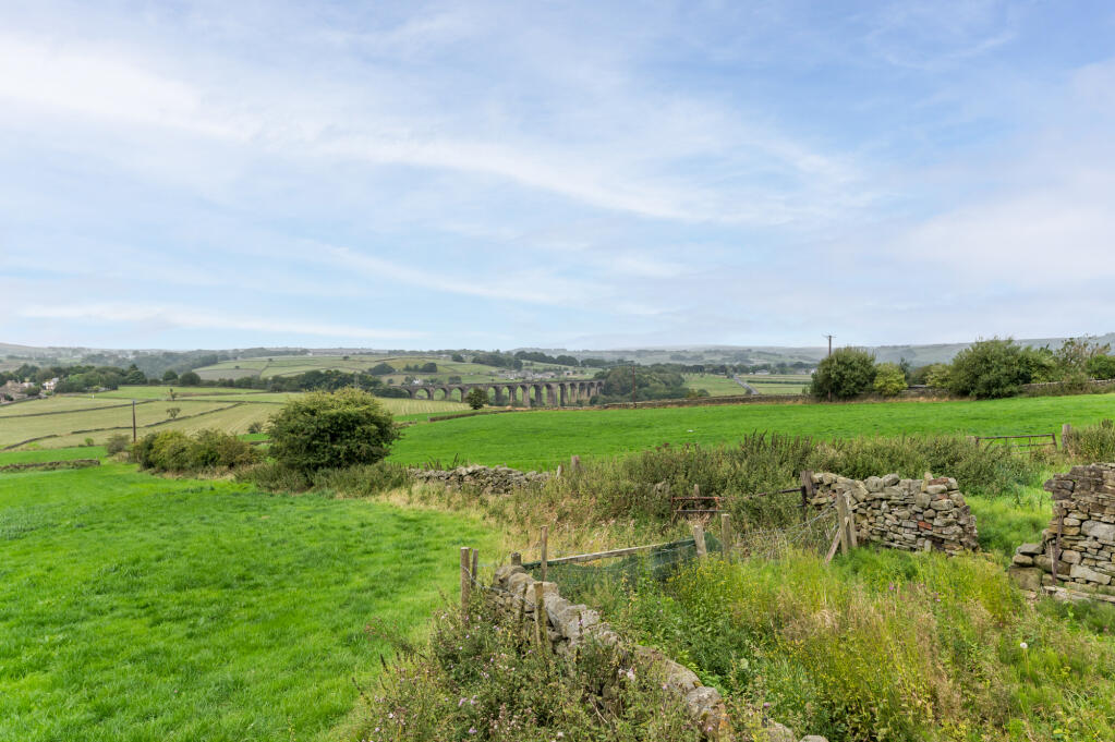 Additional property image - Harecroft, Wilsden, West Yorkshire, BD15