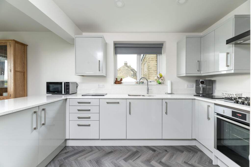 Additional property image - Harecroft, Wilsden, West Yorkshire, BD15