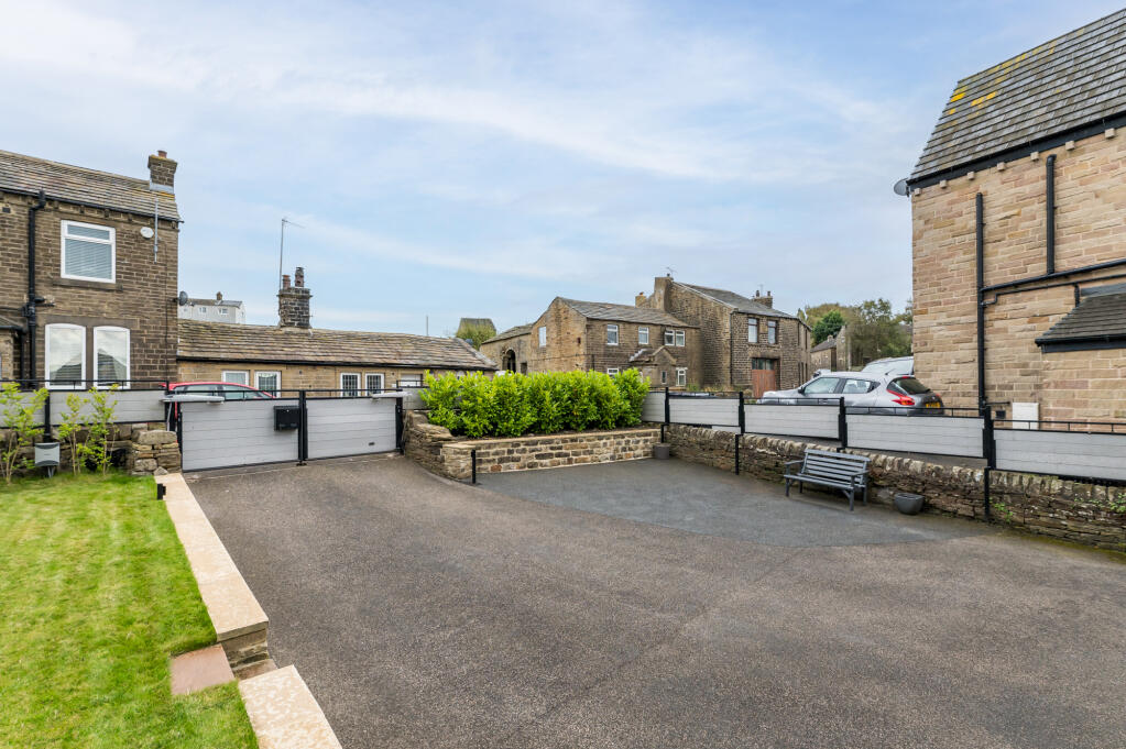 Additional property image - Harecroft, Wilsden, West Yorkshire, BD15