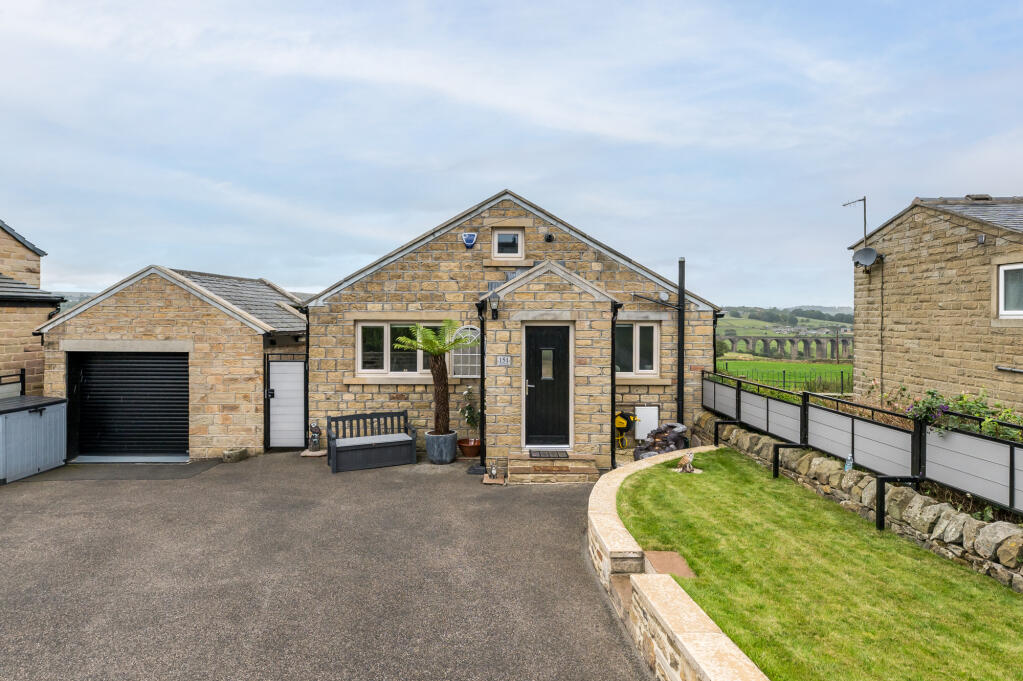 Additional property image - Harecroft, Wilsden, West Yorkshire, BD15