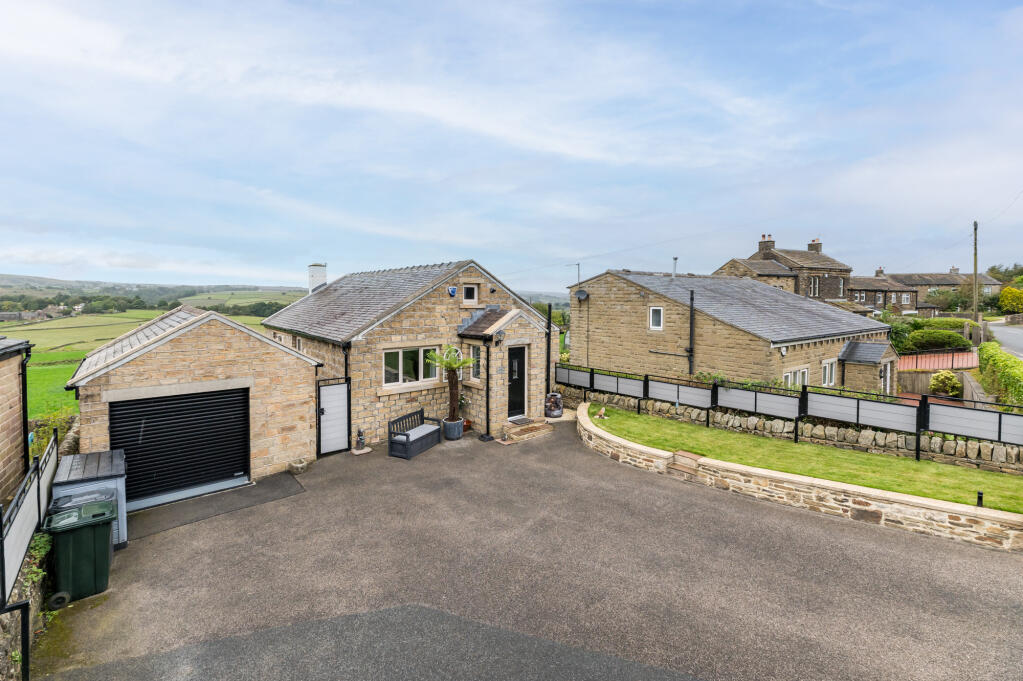 Additional property image - Harecroft, Wilsden, West Yorkshire, BD15