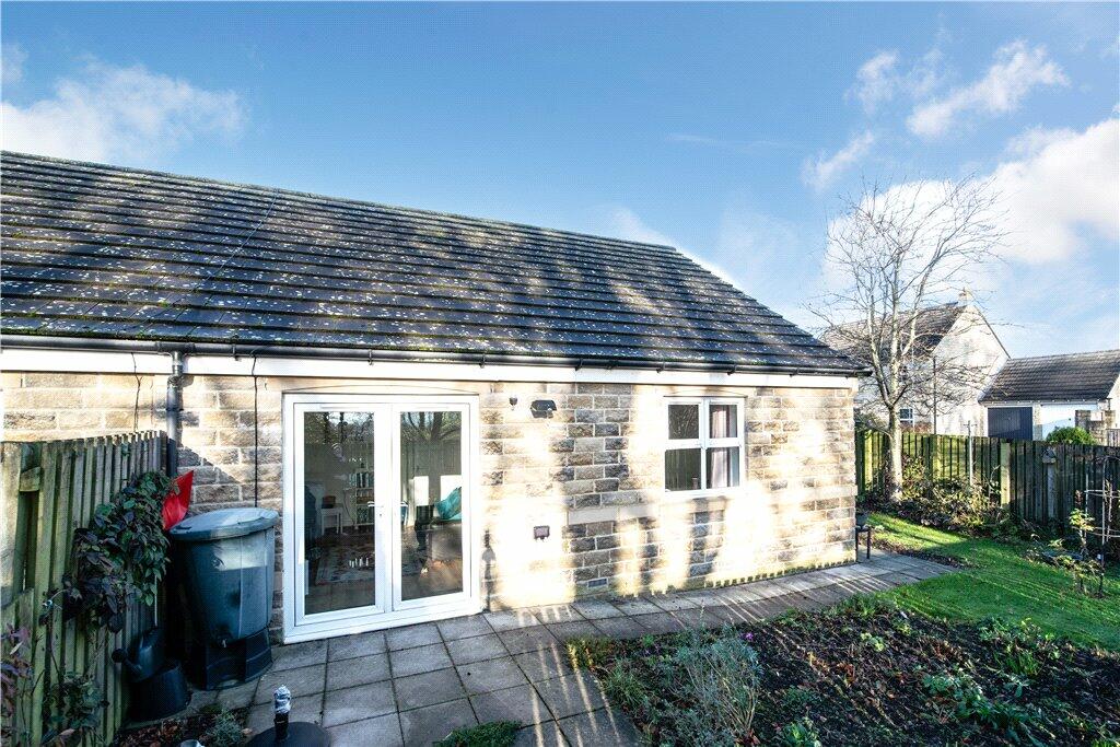 Additional property image - Swan Avenue, Gilstead, Bingley, West Yorkshire, BD16