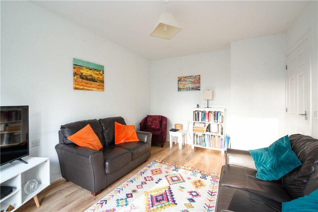 Additional property image - Swan Avenue, Gilstead, Bingley, West Yorkshire, BD16