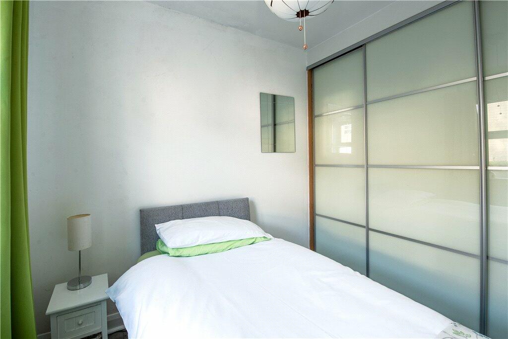 Additional property image - Swan Avenue, Gilstead, Bingley, West Yorkshire, BD16