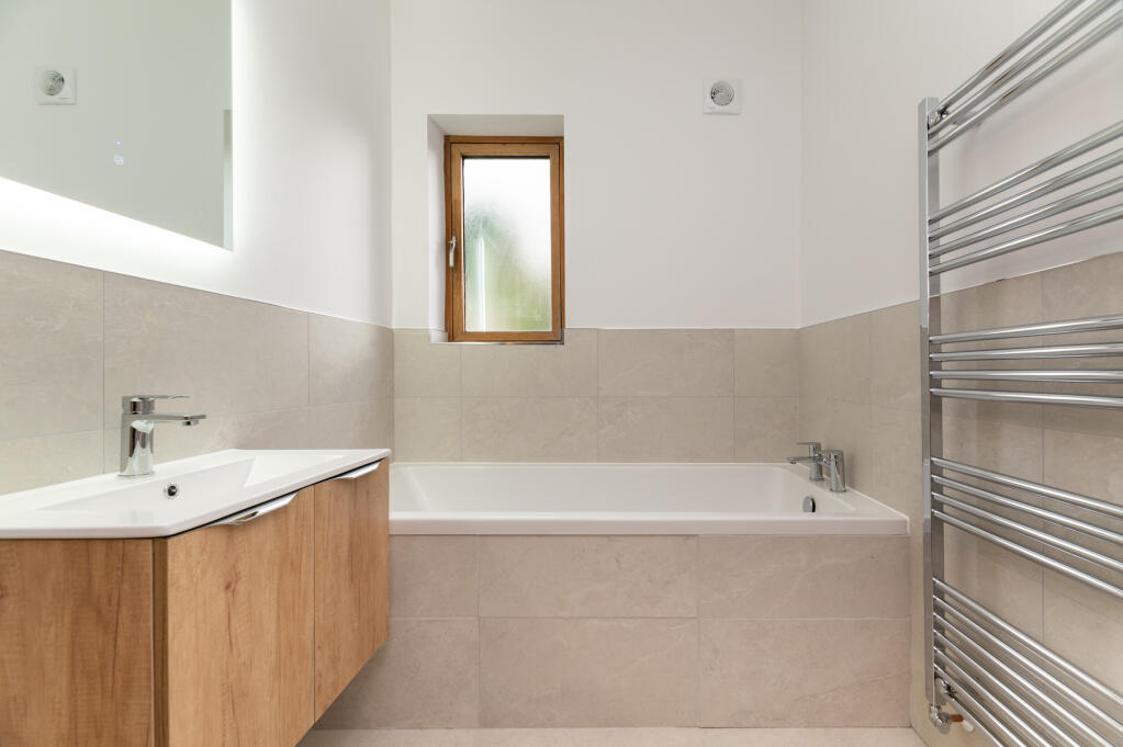 Additional property image - Lakeside, East Morton, West Yorkshire, BD20