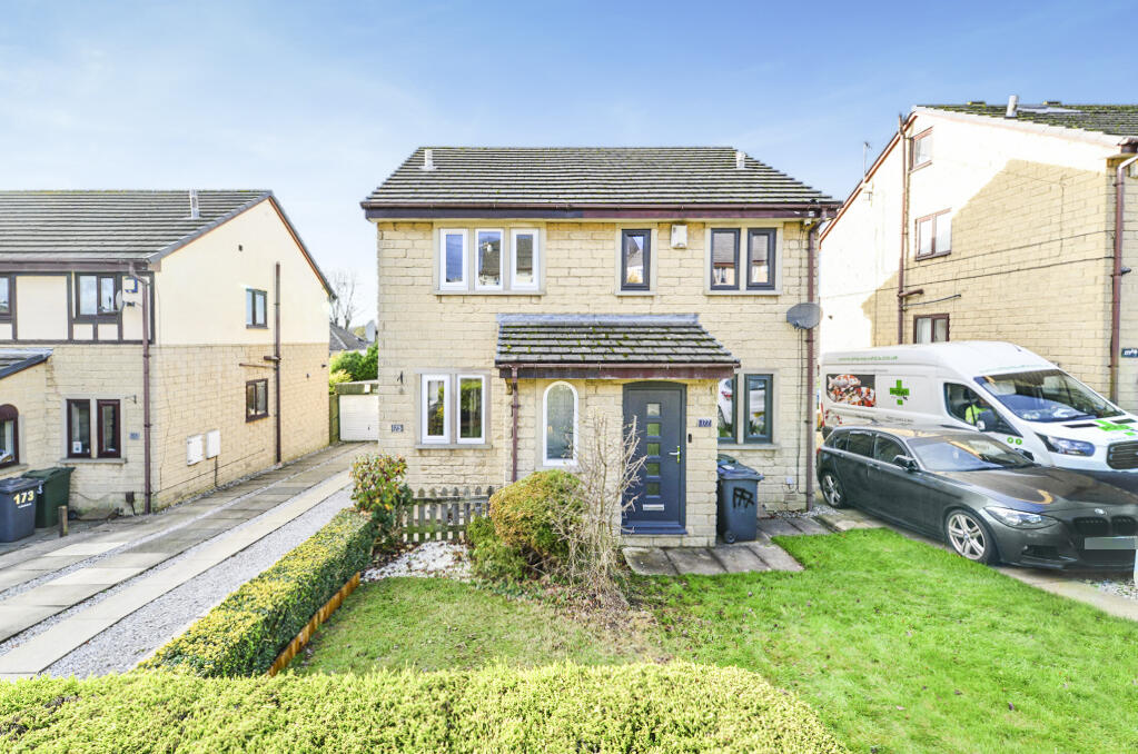 Main image of property: The Oval, Bingley, West Yorkshire, BD16