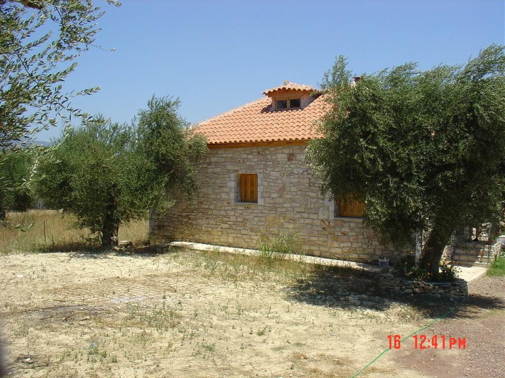 2 bedroom stone house for sale in Nea Koroni, Messinia, Peloponnese, Greece