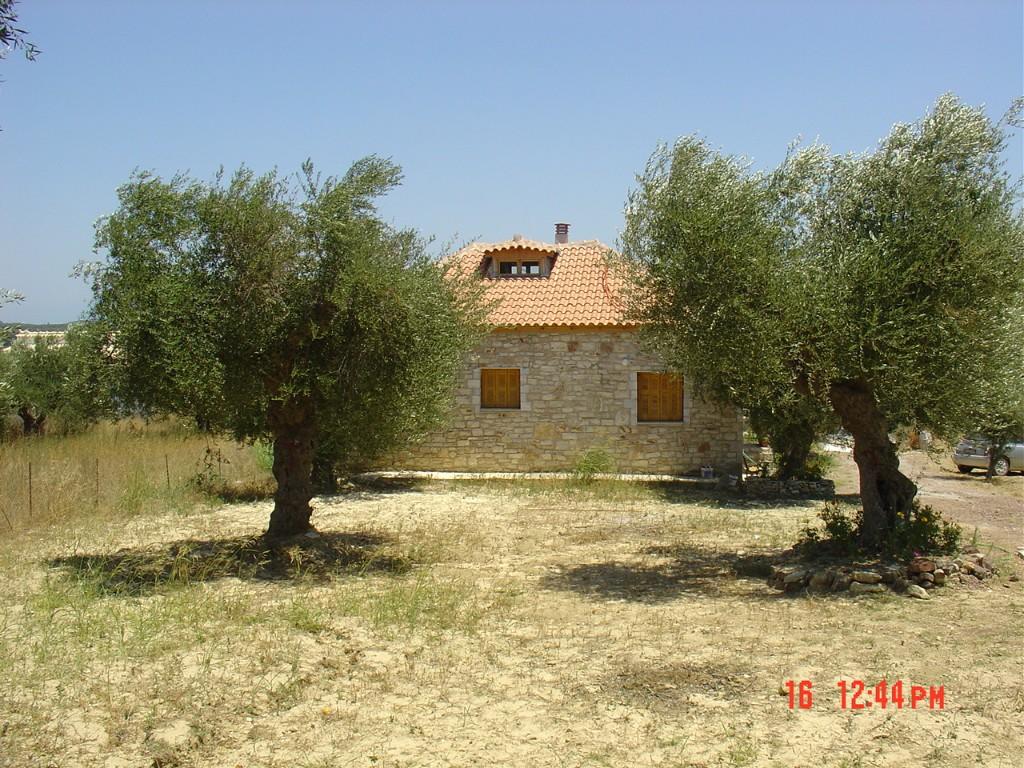 2 bedroom stone house for sale in Nea Koroni, Messinia, Peloponnese, Greece