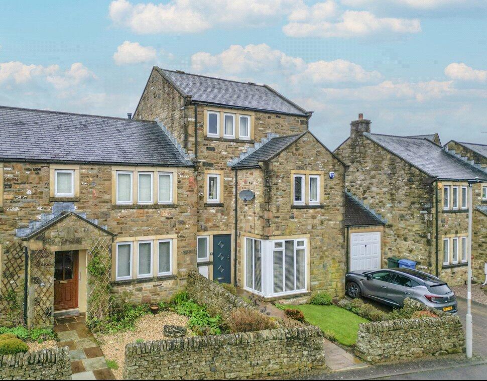 4 bedroom semidetached house for sale in Aspinall Rise, Hellifield