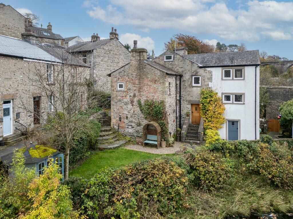 Main image of property: Ingleton, Carnforth, North Yorkshire, LA6