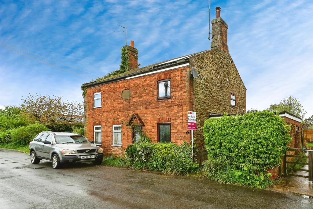 2 bedroom character property for sale in Park Lane, King's